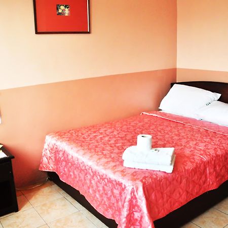 Gv Tower Hotel Cebu Bagian luar foto